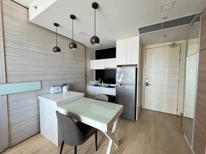 Bedrooms: 1 · Cetus Beachfront Condominium · #126 — 40.5 m², Floor 27 photo