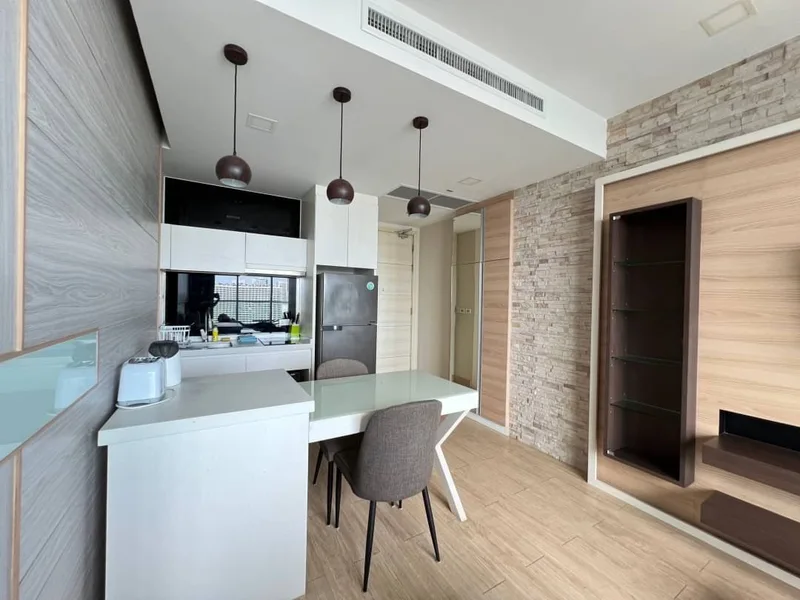 Bedrooms: 1 · Cetus Beachfront Condominium · #126 — 40.5 m², Floor 27 photo