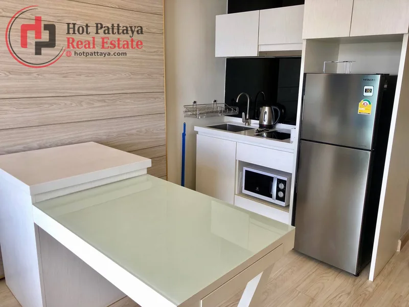 Bedrooms: 1 · Cetus Beachfront Condominium · #167 — 40 m², Floor 8 photo