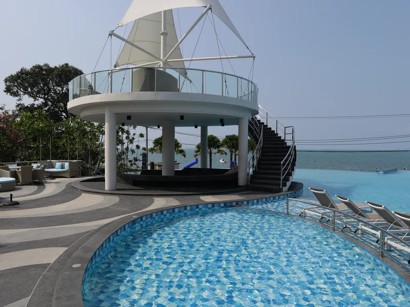 2-bedroom condo for rent at Del Mare, floor 14 photo
