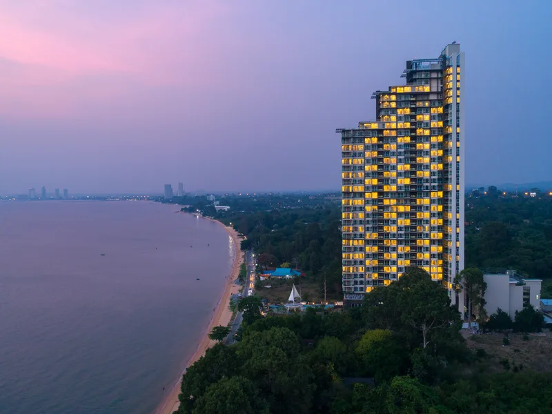 2-bedroom condo for rent at Del Mare, floor 19 photo