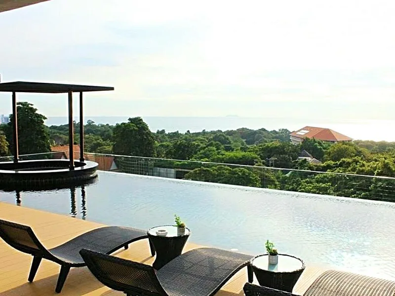 Bedrooms: 2 · The Senate 1 · #142 — 81 m², Floor 5 photo