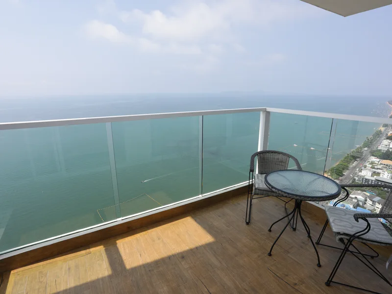 Condo · Cetus Beachfront Condominium · #131 — 89 m², Floor 45 photo