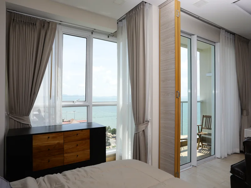 1-bedroom condo for rent at Cetus Beachfront Condominium, floor 13 photo