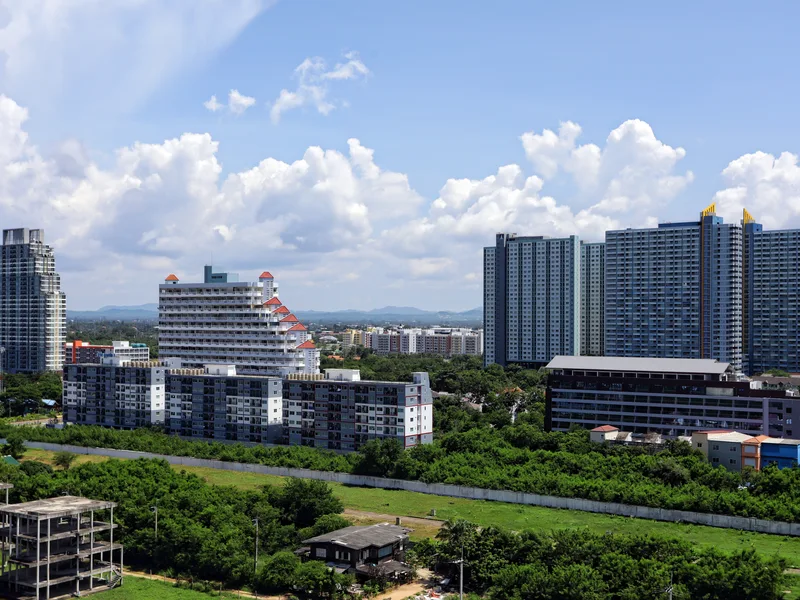 1-bedroom condo for rent at Cetus Beachfront Condominium, floor 13 photo
