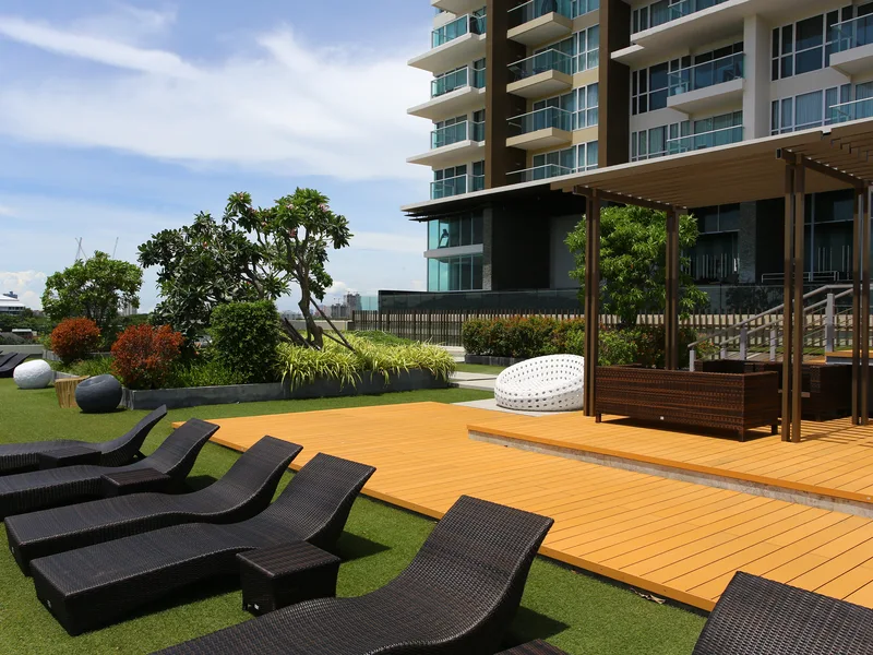 1-bedroom condo for rent at Cetus Beachfront Condominium, floor 13 photo
