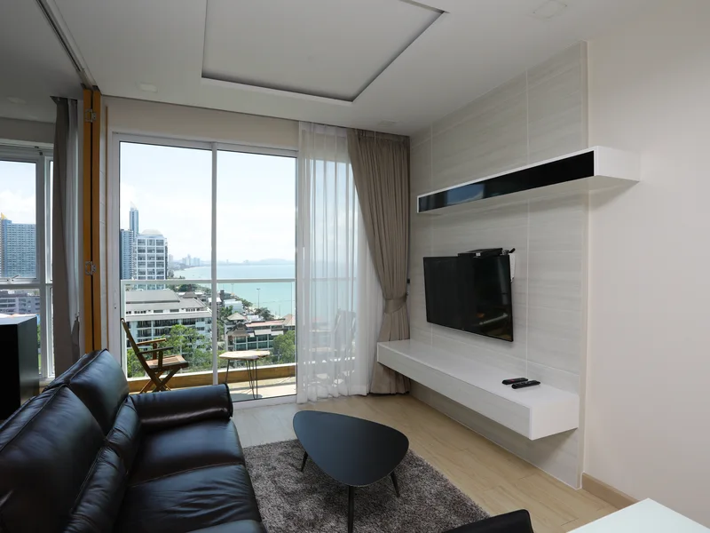1-bedroom condo for rent at Cetus Beachfront Condominium, floor 13 photo
