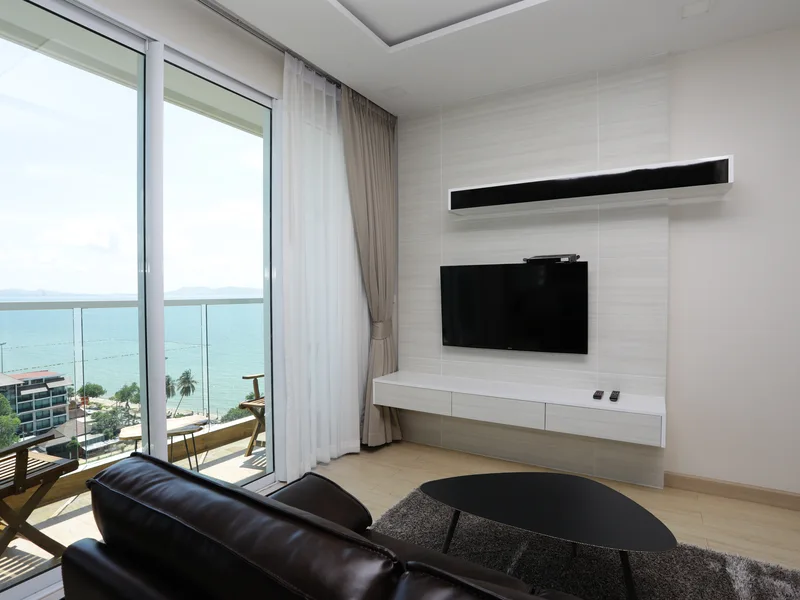 1-bedroom condo for rent at Cetus Beachfront Condominium, floor 13 photo