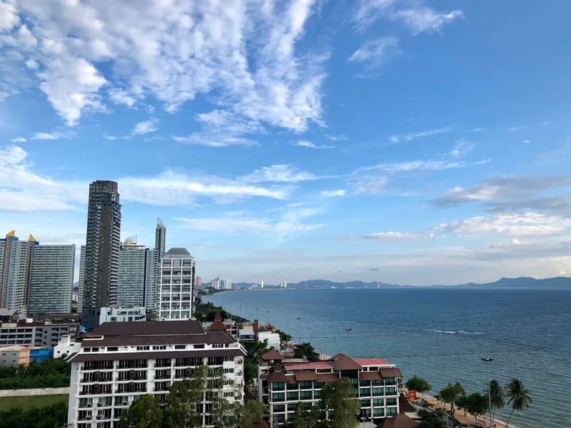 1-bedroom condo for rent at Cetus Beachfront Condominium, floor 13 photo