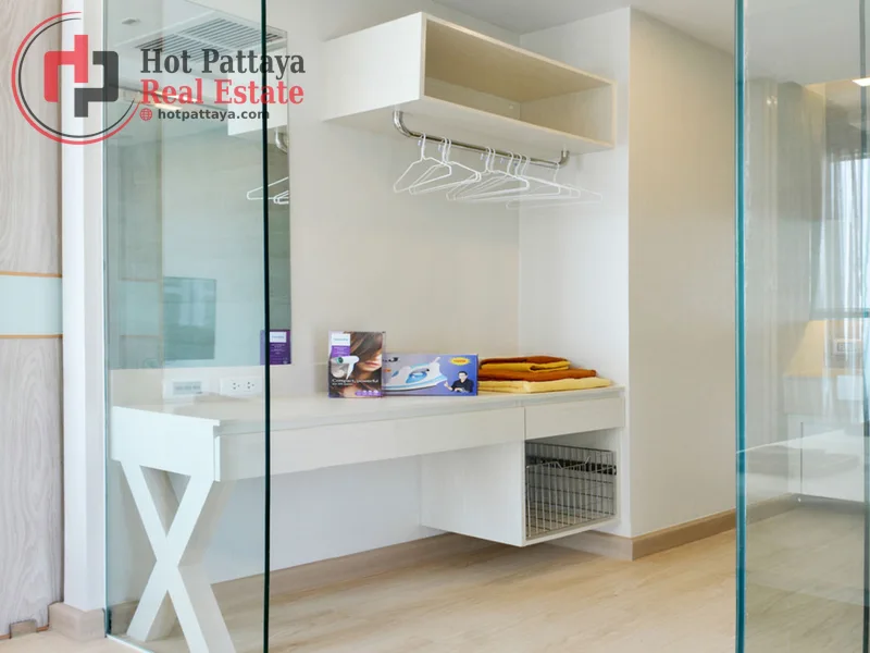 Bedrooms: 1 · Cetus Beachfront Condominium · #184 — 40.5 m², Floor 27 photo