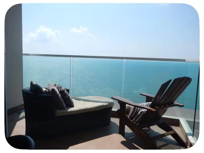 Bedrooms: 1 · Cetus Beachfront Condominium · #124 — 55 m², Floor 17 photo