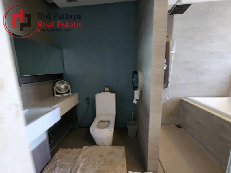 Condo · Cetus Beachfront Condominium · #197 — 86 m², Floor 38 photo