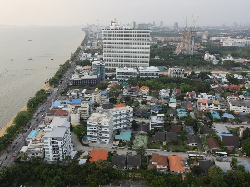 1-bedroom condo for rent at Cetus Beachfront Condominium, floor 36 photo