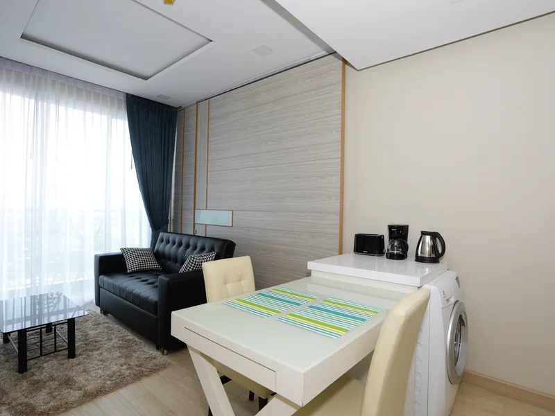 1-bedroom condo for rent at Cetus Beachfront Condominium, floor 36 photo