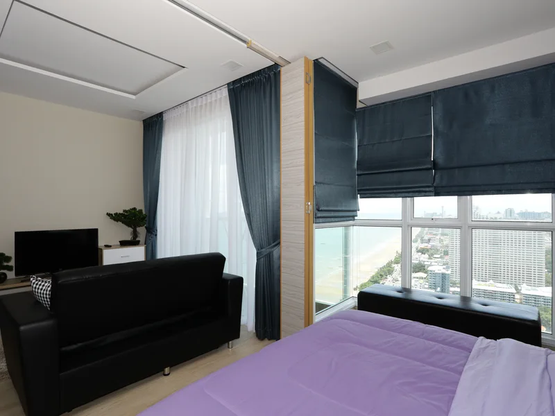 1-bedroom condo for rent at Cetus Beachfront Condominium, floor 36 photo