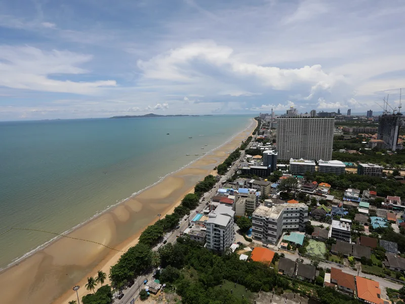 1-bedroom condo for rent at Cetus Beachfront Condominium, floor 36 photo