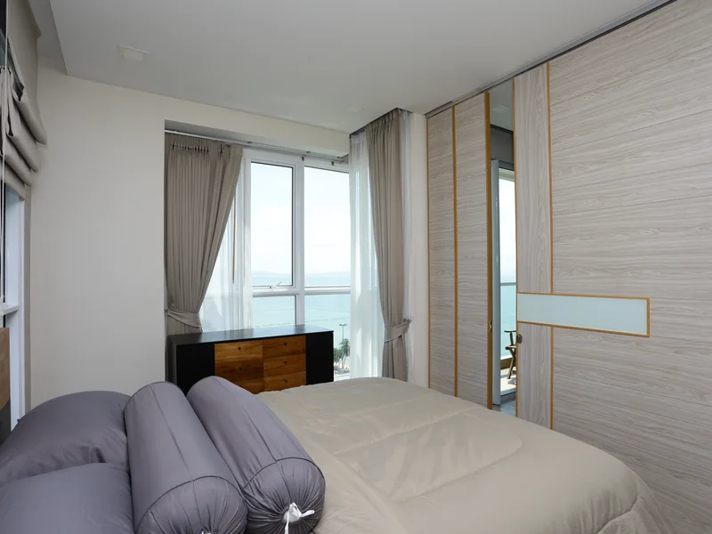 Bedrooms: 1 · Cetus Beachfront Condominium · #120 — 40.5 m², Floor 13 photo