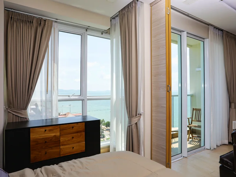 Bedrooms: 1 · Cetus Beachfront Condominium · #120 — 40.5 m², Floor 13 photo