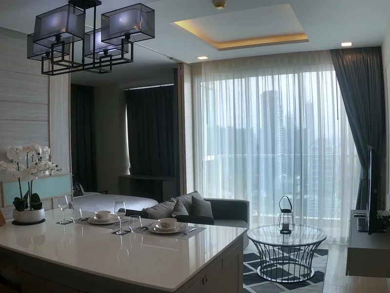 Bedrooms: 1 · Cetus Beachfront Condominium · #125 — 40.5 m², Floor 24 photo
