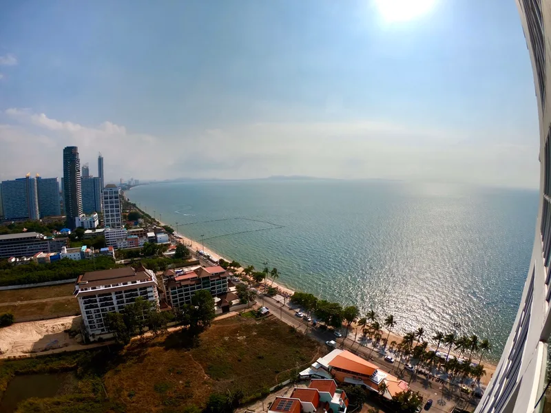 Bedrooms: 1 · Cetus Beachfront Condominium · #125 — 40.5 m², Floor 24 photo
