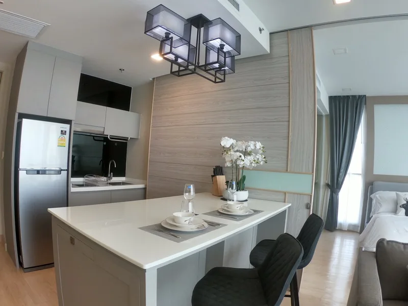 Bedrooms: 1 · Cetus Beachfront Condominium · #125 — 40.5 m², Floor 24 photo