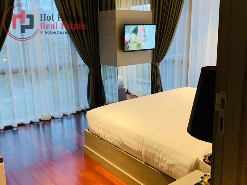 Bedrooms: 2 · The Senate 1 · #223 — 81 m², Floor 5 photo