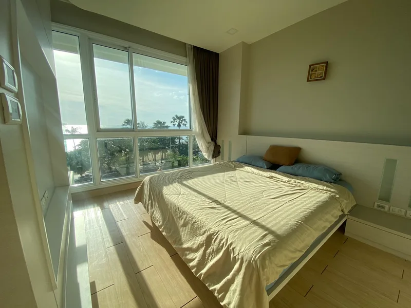 2-bedroom condo for rent at Cetus Beachfront Condominium, floor 5 photo