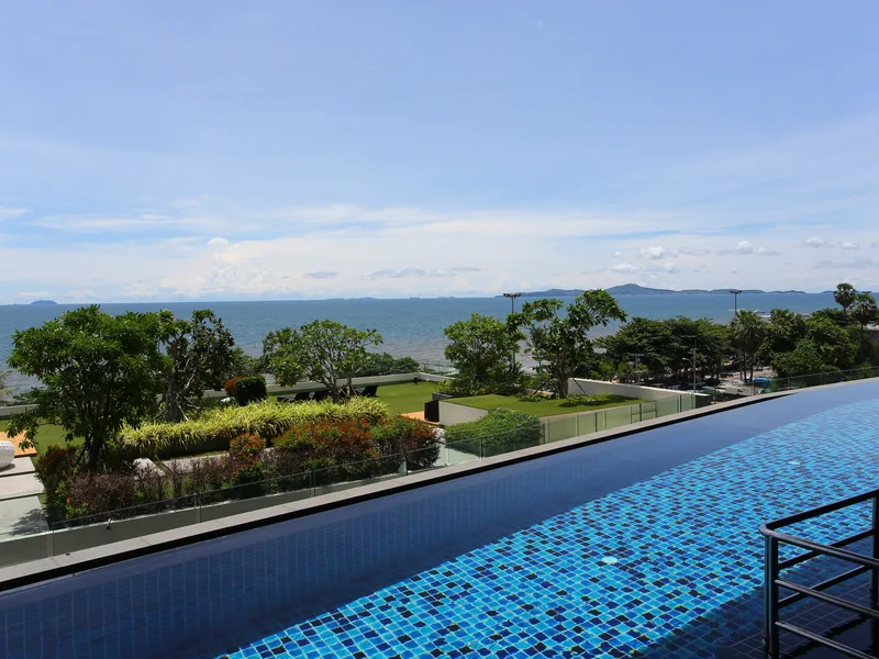 2-bedroom condo for rent at Cetus Beachfront Condominium, floor 5 photo
