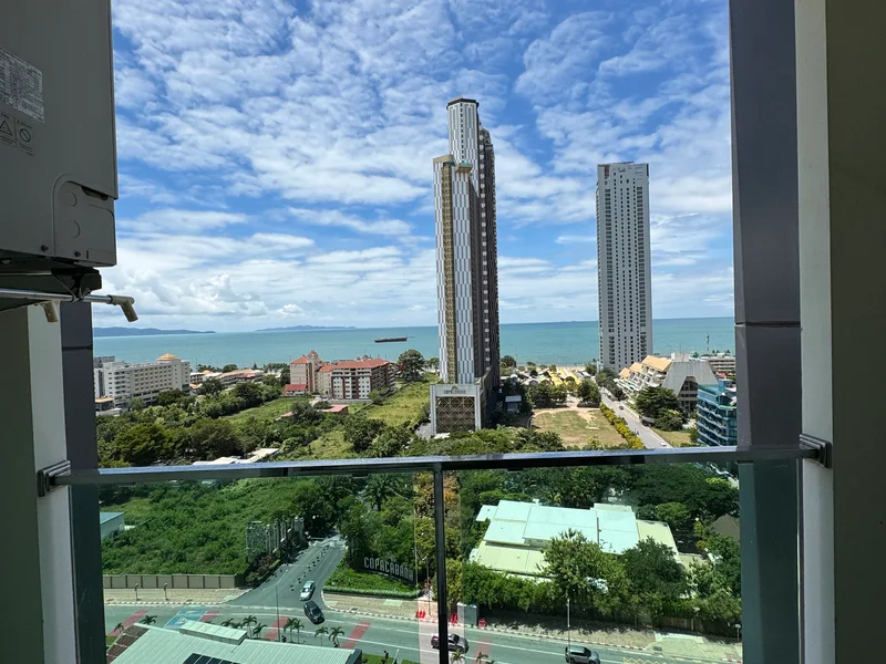 Bedrooms: 2 · Dusit Grand Condo View · #225 — 52.7 m², Floor 12 photo