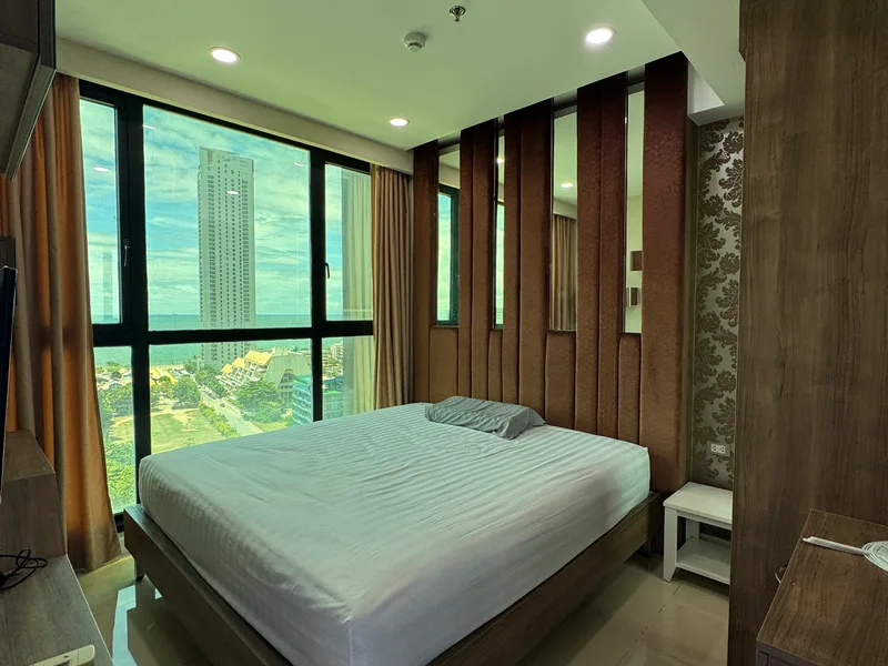 Bedrooms: 2 · Dusit Grand Condo View · #225 — 52.7 m², Floor 12 photo