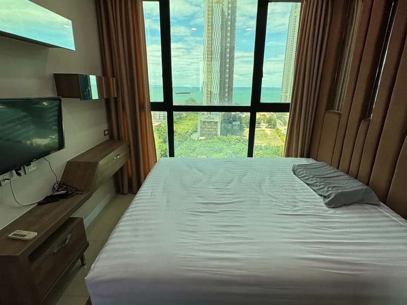 Bedrooms: 2 · Dusit Grand Condo View · #225 — 52.7 m², Floor 12 photo