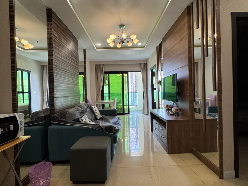 Bedrooms: 2 · Dusit Grand Condo View · #225 — 52.7 m², Floor 12 photo