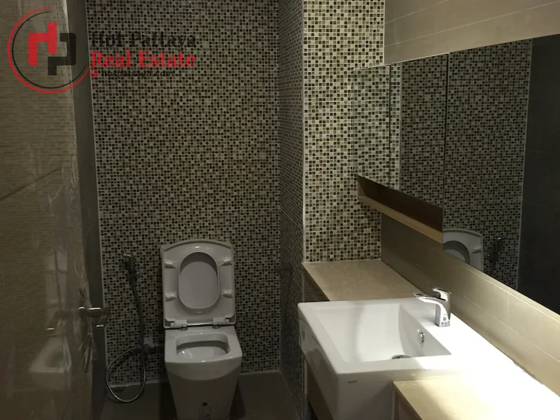 Bedrooms: 1 · Cetus Beachfront Condominium · #195 — 55 m², Floor 34 photo