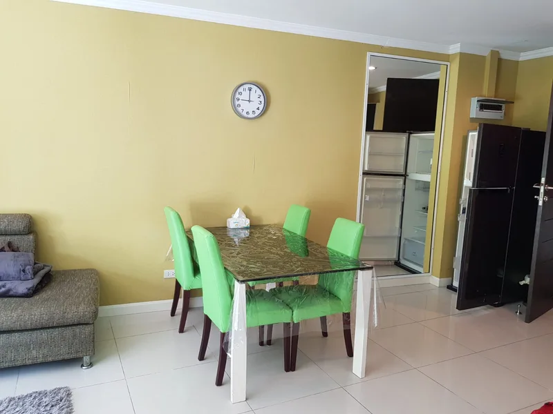 1-bedroom condo for rent at Wongamat Privacy Condominium, floor 4 photo
