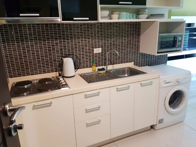 1-bedroom condo for rent at Wongamat Privacy Condominium, floor 4 photo