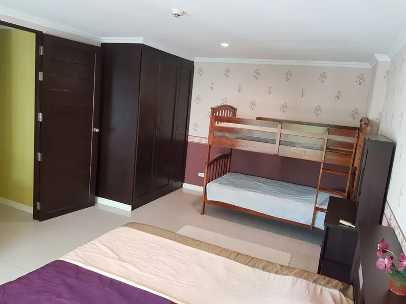 1-bedroom condo for rent at Wongamat Privacy Condominium, floor 4 photo